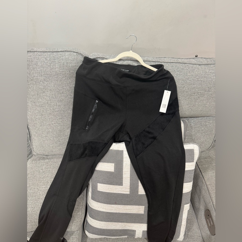 Tahari sport Black pants with Zipper Accent 1x